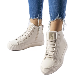 Beige isolierte Sneakers Big Star MM274018