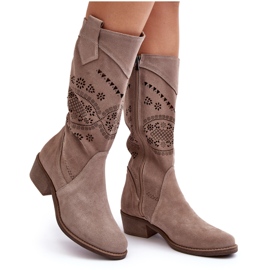 PA2 Wildlederstiefel mit durchbrochenem Cappuccino Sierra-Muster beige