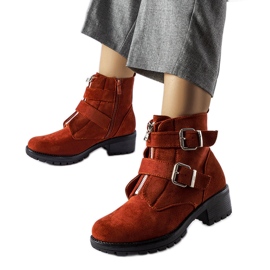 Rote isolierte Stiefeletten mit Pleasant-Reißverschluss