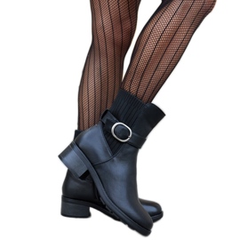 Schwarze Stiefeletten mit dekorativer Archuleta-Schnalle