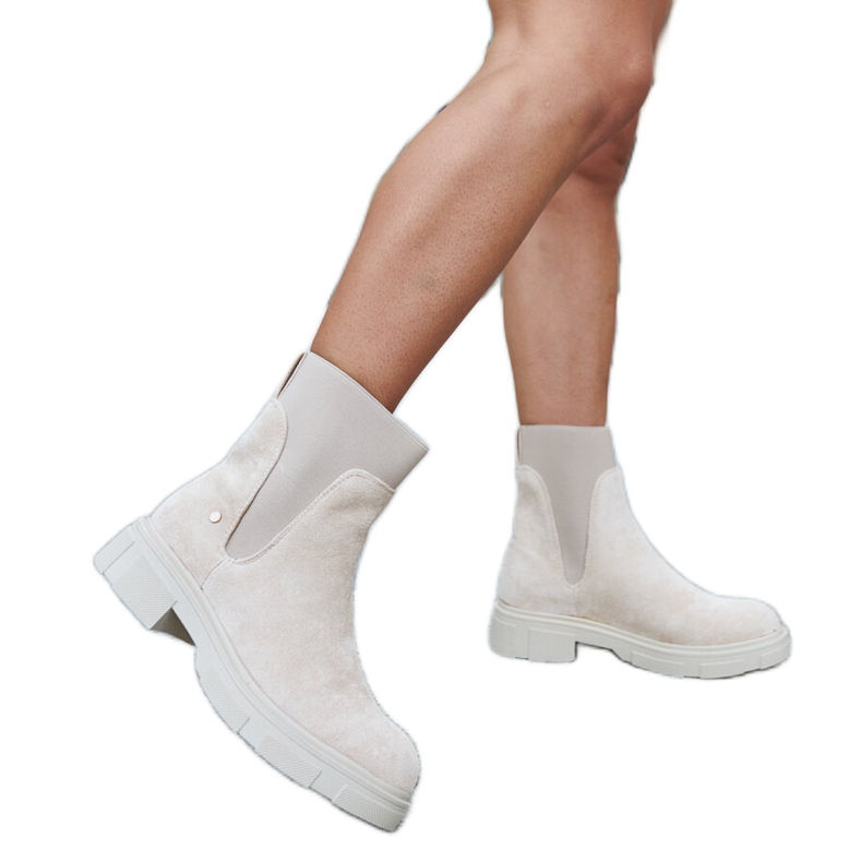 Inna Beigefarbene Slip-on-Stiefeletten von Adalrico