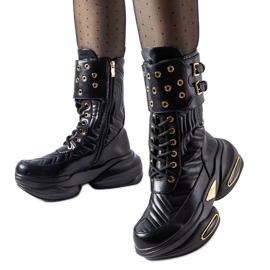 Schwarze Stiefeletten mit Veronese-Steppung verziert