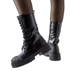 Schwarze, isolierte Damen-Arbeiterstiefel von Cardinale