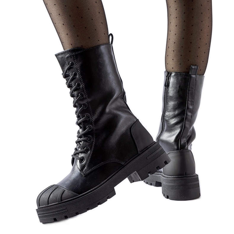 Schwarze, isolierte Damen-Arbeiterstiefel von Cardinale