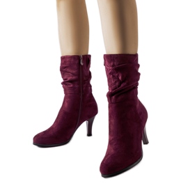 Bordeauxrote isolierte Öko-Wildlederstiefel mit hohem Sant-Absatz