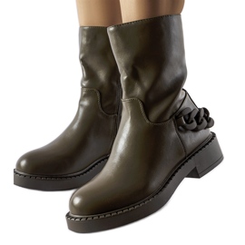 Inna Grüne isolierte Stiefeletten mit Kette von Linera