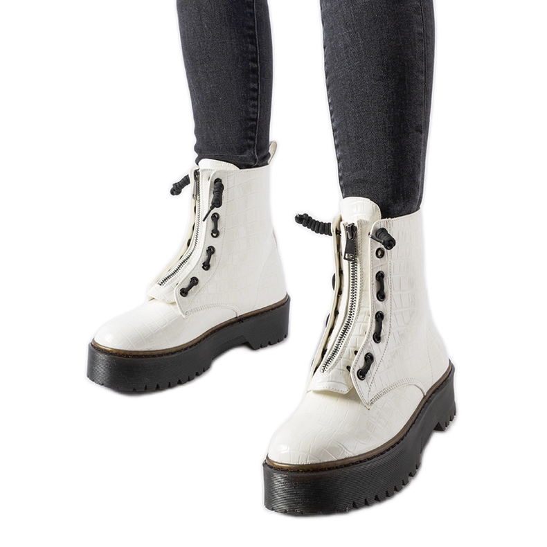 Inna Weiße Plateaustiefeletten mit Ascea-Prägung