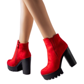 Rote Indiprete-Stiefeletten aus Öko-Wildleder