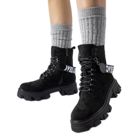 Schwarze Stiefeletten mit dekorativem abnehmbarem Riemen