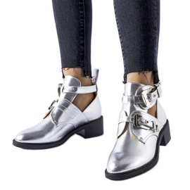 Hellmetallische, hochgeschnittene Ritaldi-Stiefeletten silber-