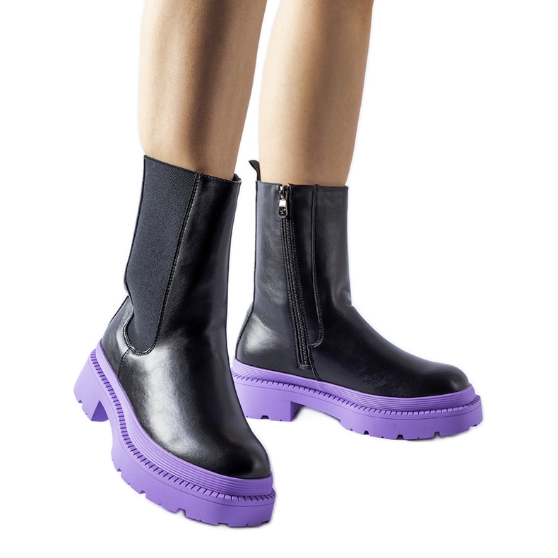 Schwarze Stiefeletten mit lila Garden-Sohle