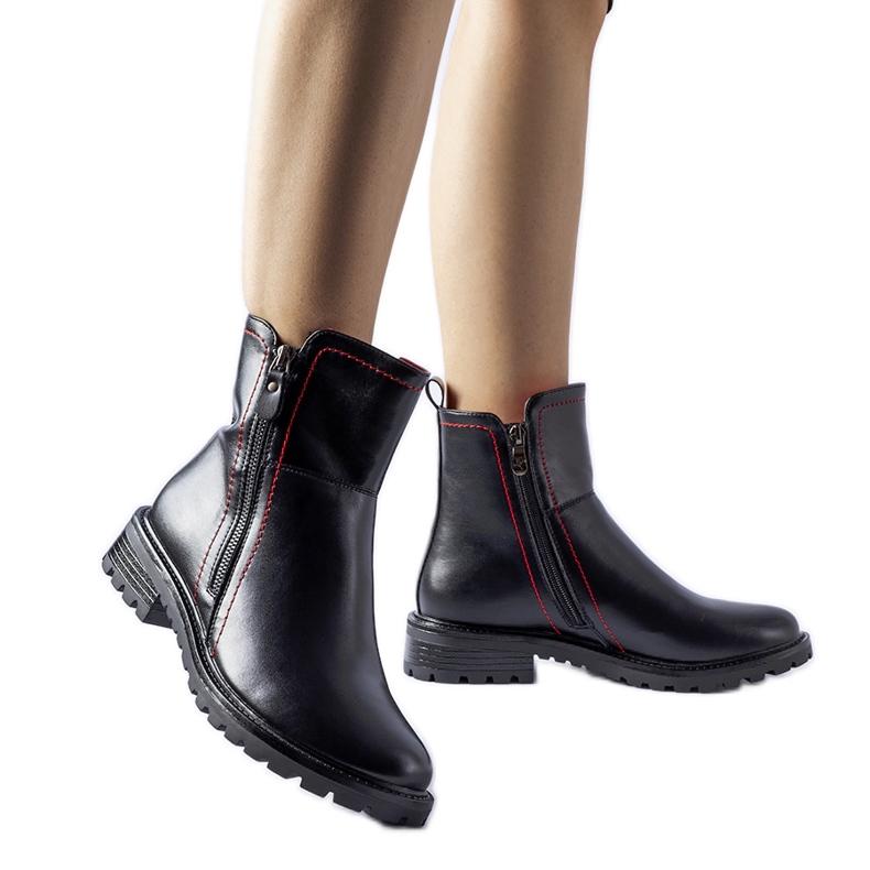 Schwarze Stiefeletten mit dekorativem roten Faden Nereo