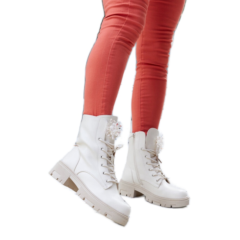 Beige Stiefeletten mit Zierperlen Accadia