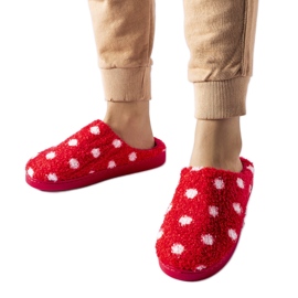 Rote warme Hausschuhe mit weißen Punkten von Laino