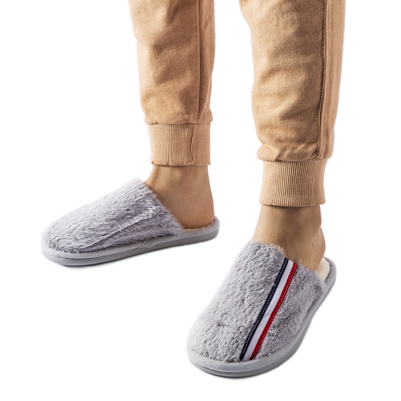 Graue Hausschuhe