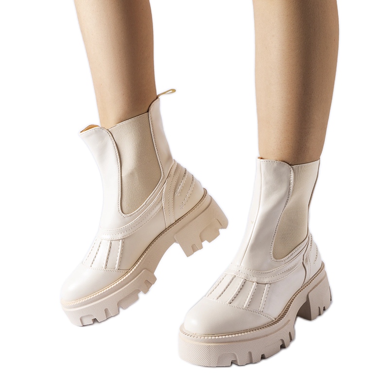 Beige massive isolierte Carruba-Arbeiter