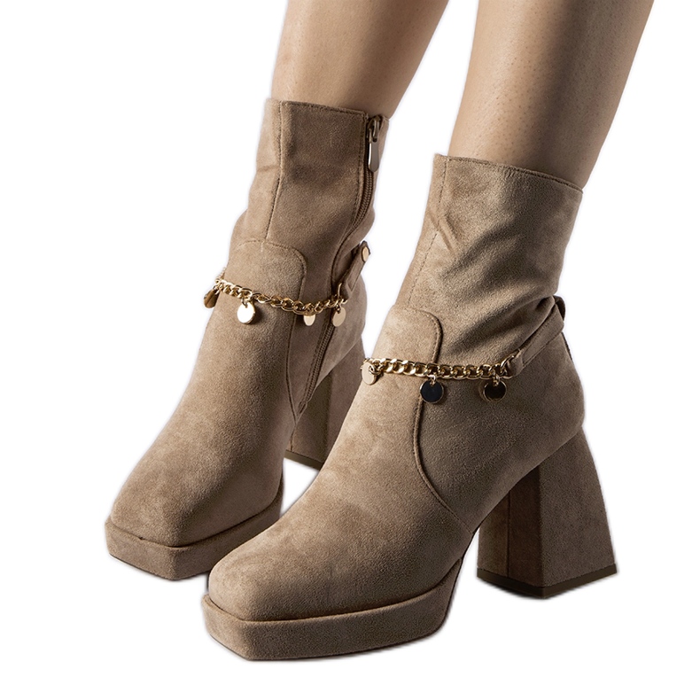 Beige isolierte Stiefeletten mit Saviore-Anhänger