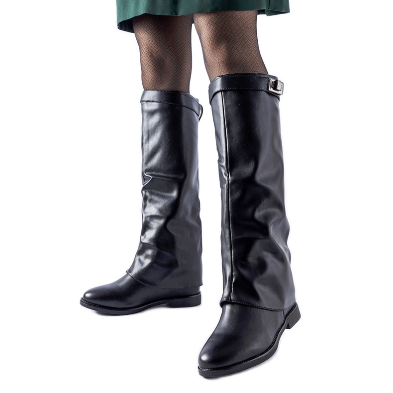 Schwarze isolierte Stiefel mit verstecktem Keilabsatz Mia