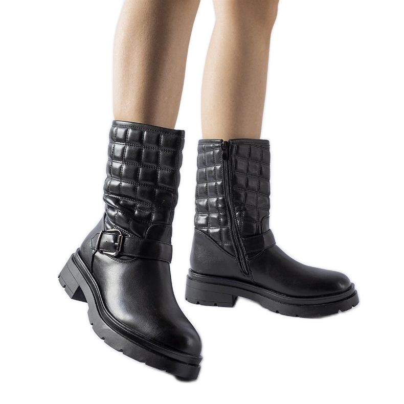 Schwarze gesteppte Stiefeletten von Bluffs