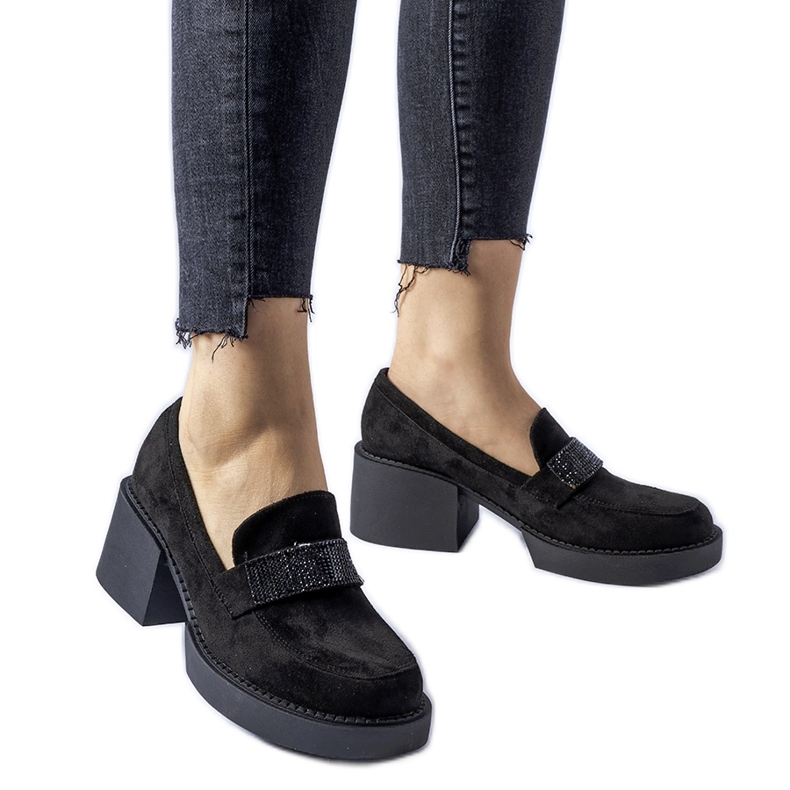 Schwarze Low-Top-Schuhe mit massivem Harrisburg-Absatz