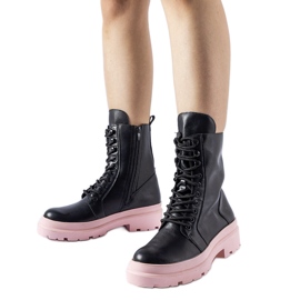 Schwarze Sneaker mit bunter Quennie-Sohle