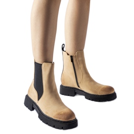 Beige isolierte, matte Piedalue-Stiefeletten