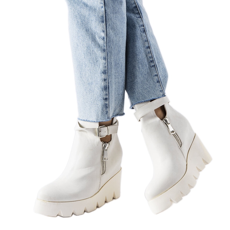 Sherri weiße Stiefeletten mit Keilabsatz