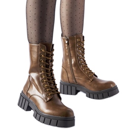 Braune klassische Pedraza-Arbeiter