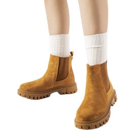 Karamellfarbene Slip-On-Stiefeletten von Davenport braun