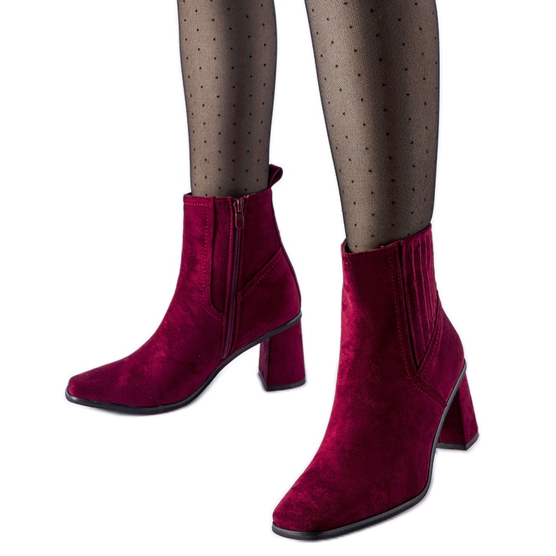 Burgunderfarbene Stiefeletten mit quadratischer Spitze von Pastina rot