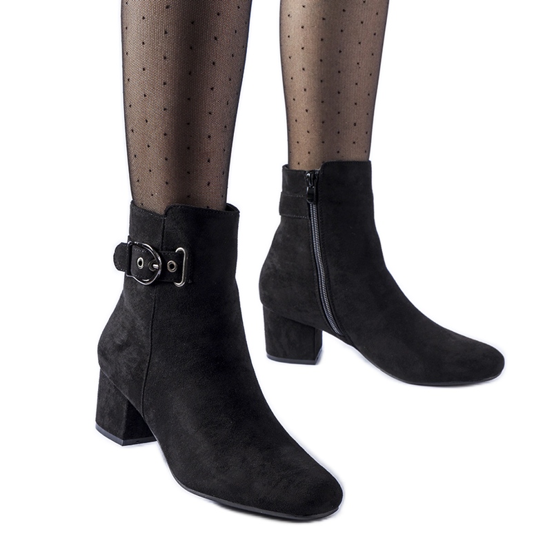 Schwarze Stiefeletten mit niedrigem Absatz aus Nemaha-Öko-Wildleder