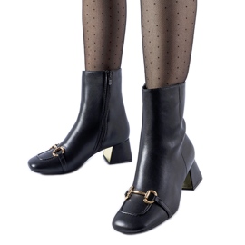 Schwarze Stiefeletten mit hohem Absatz und Prewitt-Schnalle