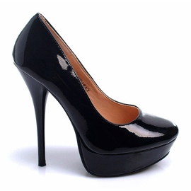 Ideal Shoes Lackierte Stifte auf der Plattform schwarz