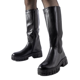 Schwarze isolierte Ceredano-Flachstiefel