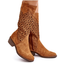 Durchbrochene Wildlederstiefel für Damen mit niedrigem Absatz Camel Ndulu braun