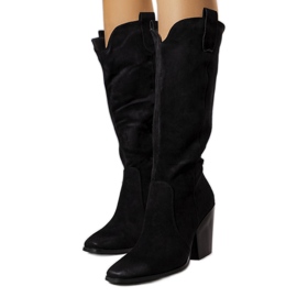 Schwarze isolierte Garre-Stiefel