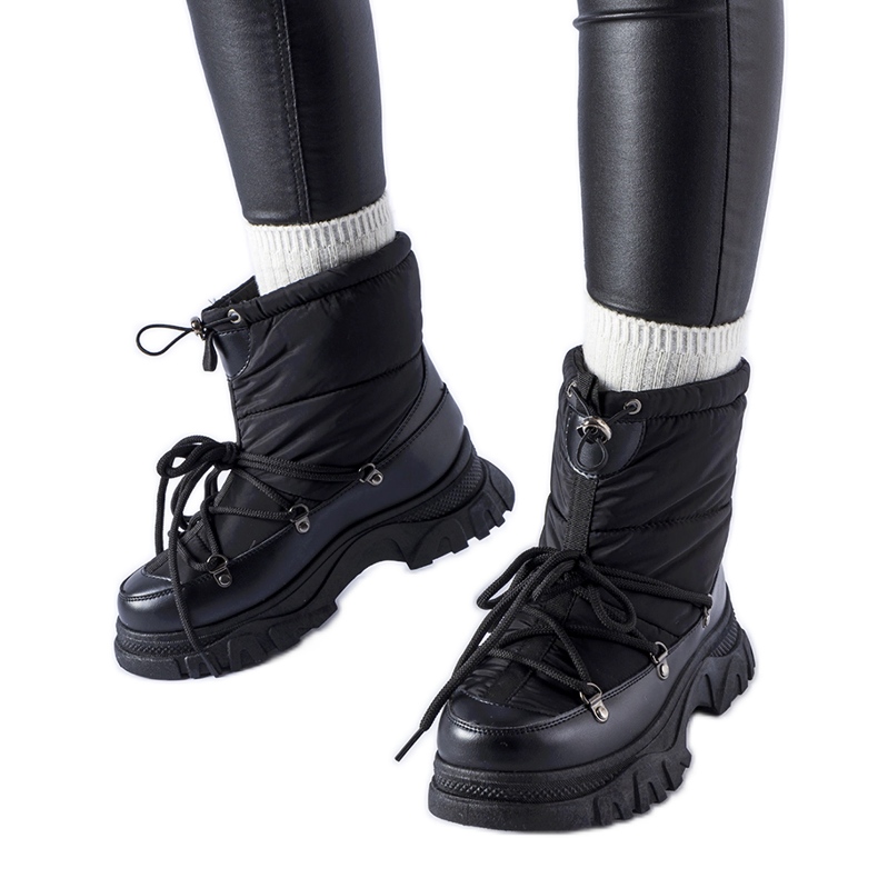 Schwarze, isolierte Schneestiefel von Aubine