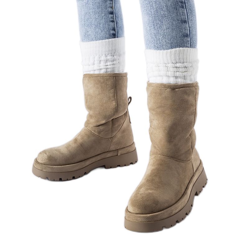 Braune isolierte Stiefel mit massiver Flavia-Sohle