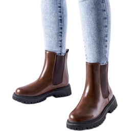 Braune, isolierte klassische Slip-on-Stiefeletten von Noas