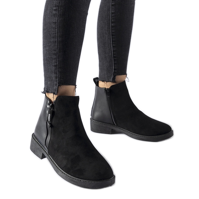 Schwarze isolierte klassische Montaldo-Stiefeletten