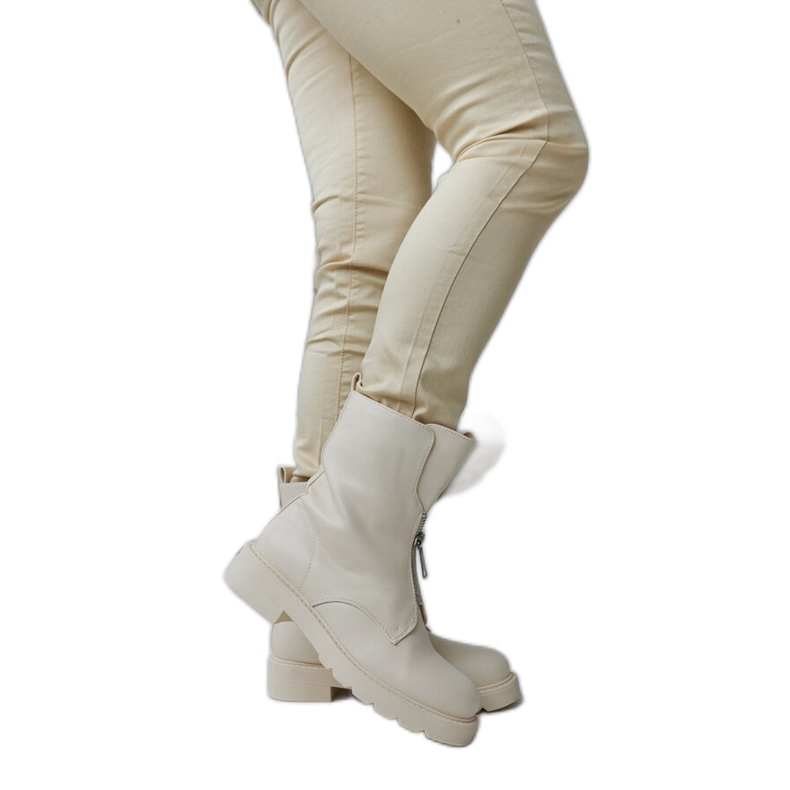 Beige isolierte Stiefeletten mit Reißverschluss von Oakdale