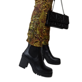 Schwarze Stiefeletten mit niedrigem Absatz von Layman