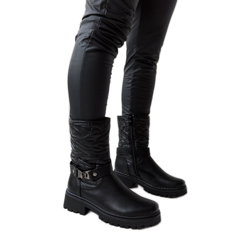 Schwarze isolierte Stiefeletten mit dekorativem Lido-Riemen