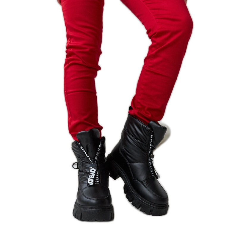 Schwarze, isolierte Schneestiefel mit Eulalia-Aufschrift