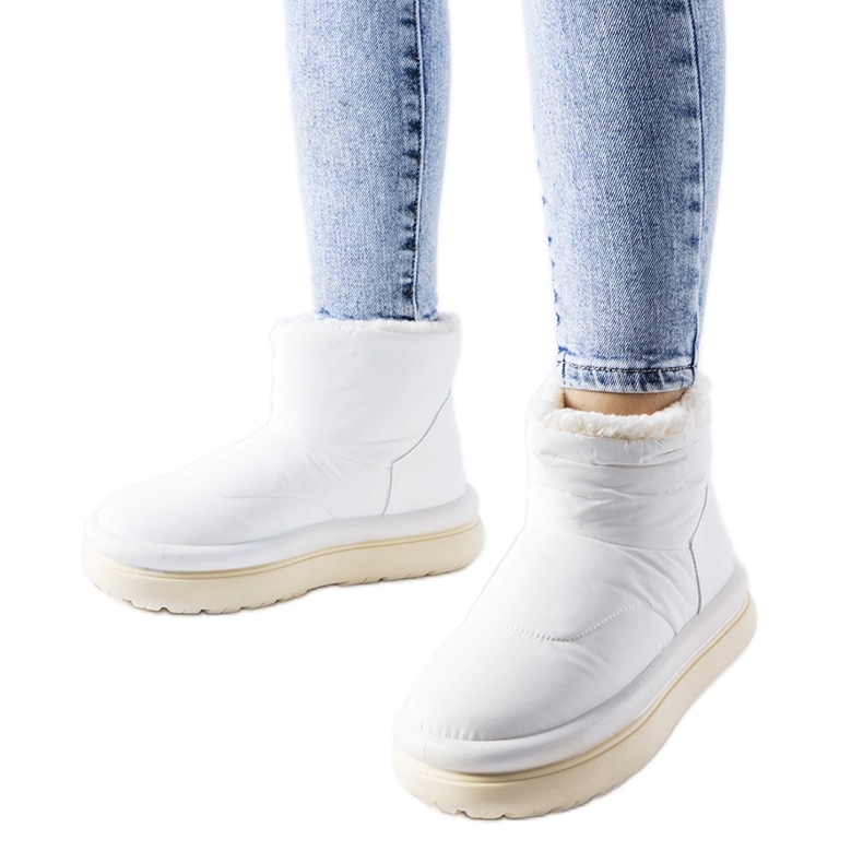 Weiße, isolierte Schneestiefel von Linwood