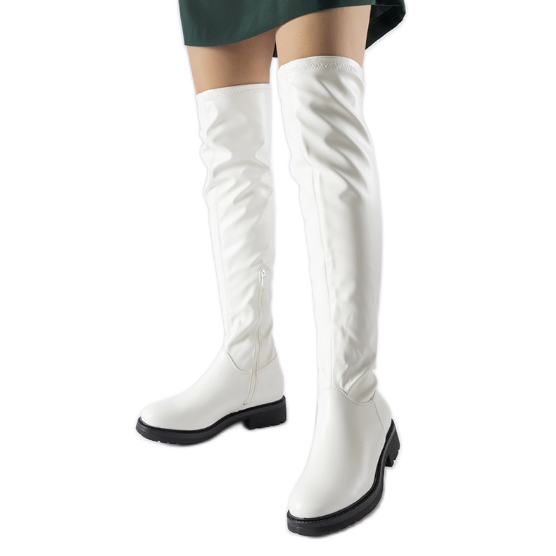 Weiße lange Stiefel mit dunkler Sisson-Sohle