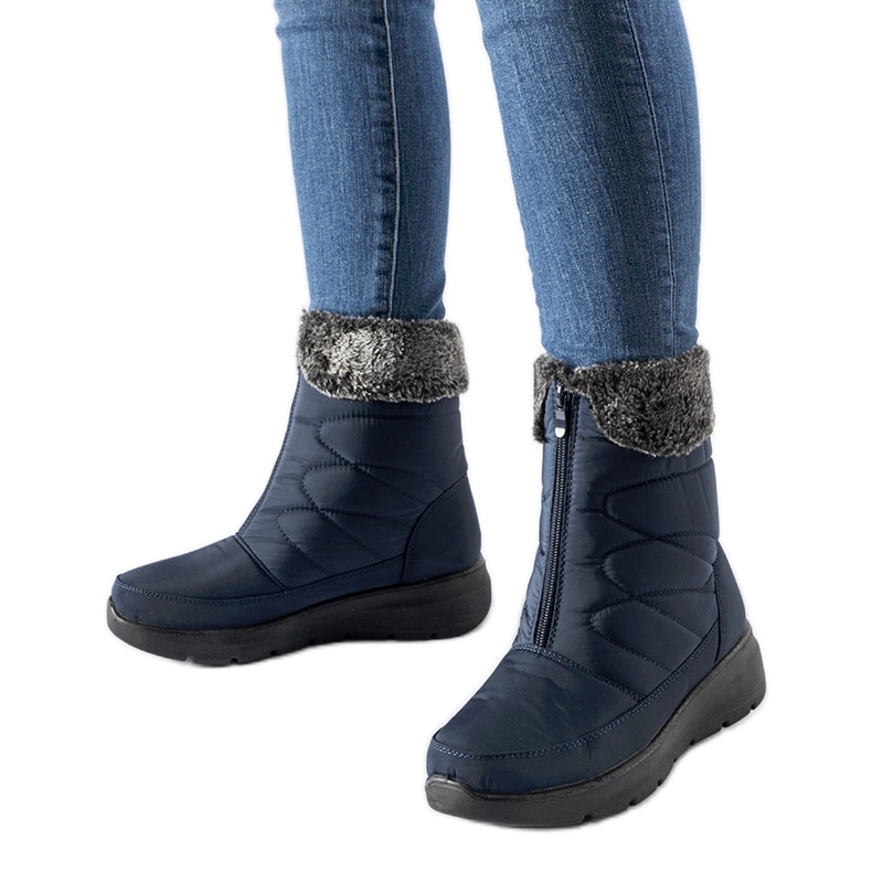 Marineblaue Schneestiefel mit Keilabsatz von Brownton