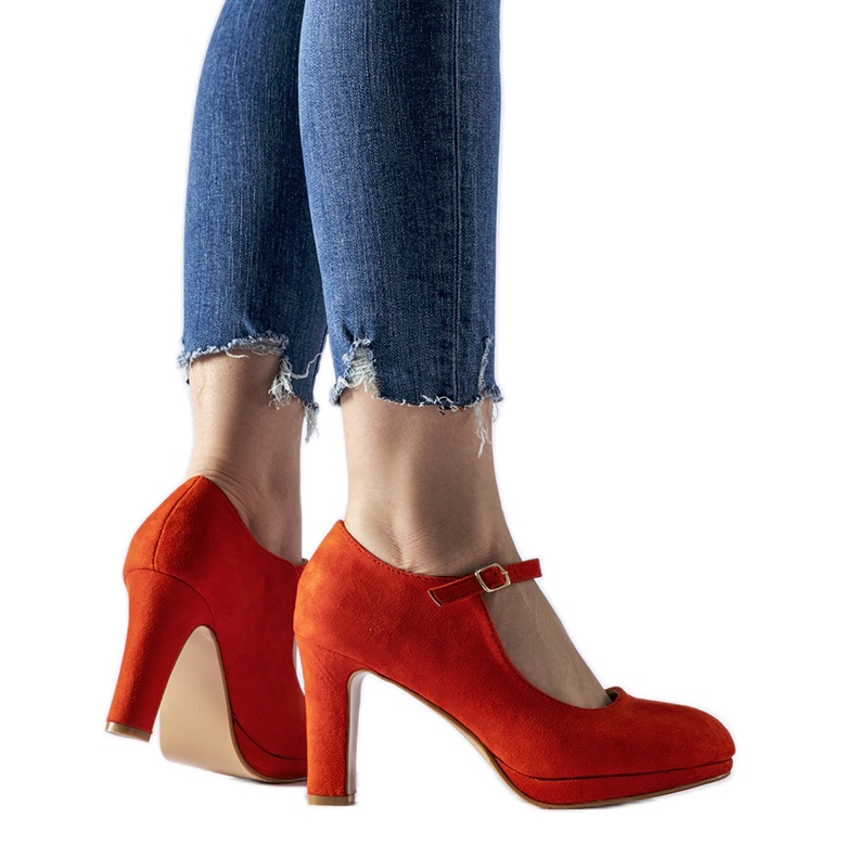 Orangefarbene Schuhe mit hohen Absätzen und Serri-Verschluss