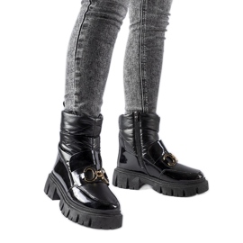 Schwarze Lack-Schneestiefel mit Elijah-Schnalle