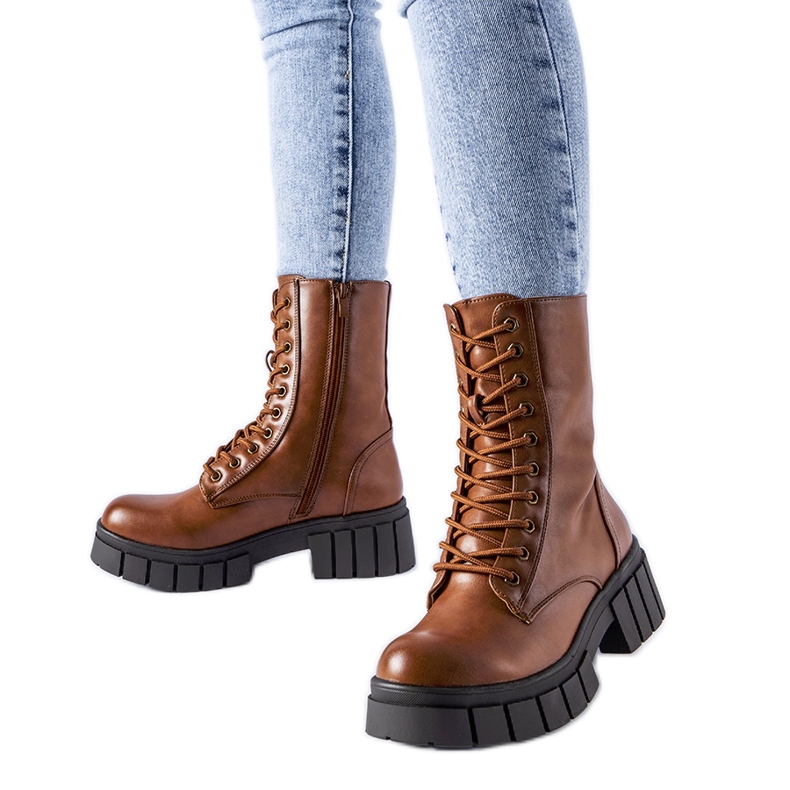 Inna Karamell-Klassiker aus Pedraza-Arbeitern braun